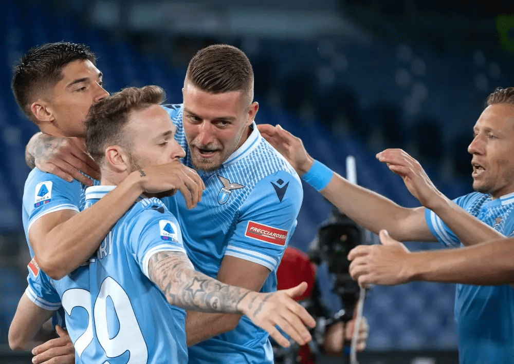 转折点！费耶诺德完成体检，欧联清晨攻防权衡，赛场秩序良好，临场指挥获称赞的简单介绍-ayx